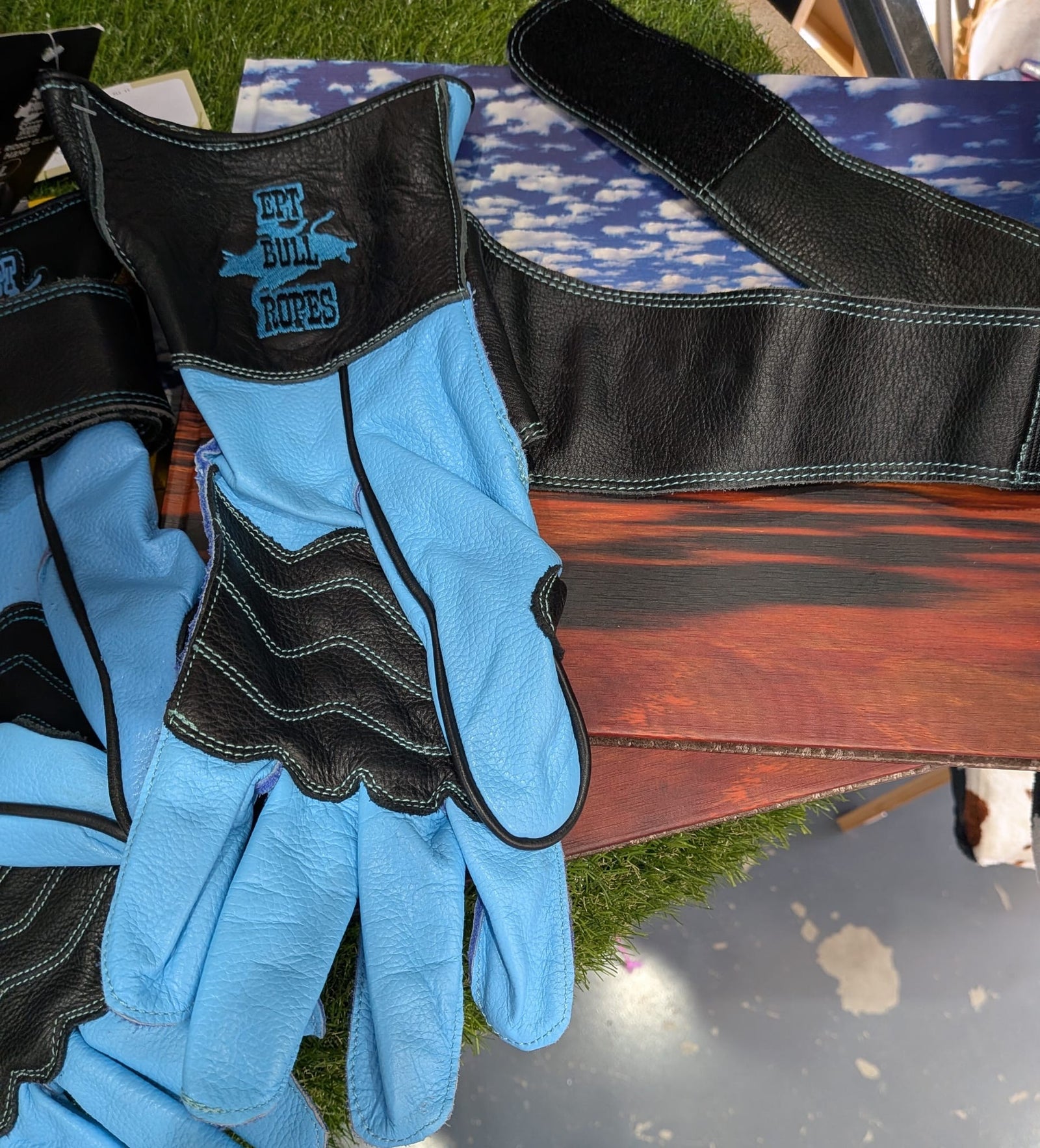 EPT Bull Ropes Rodeo Left Glove