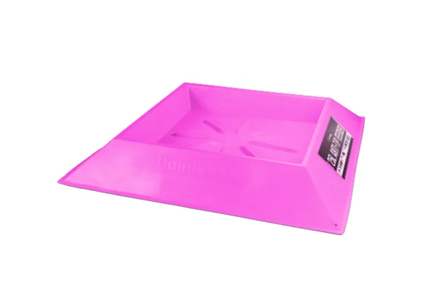 Anti-Tip Feeder 25L