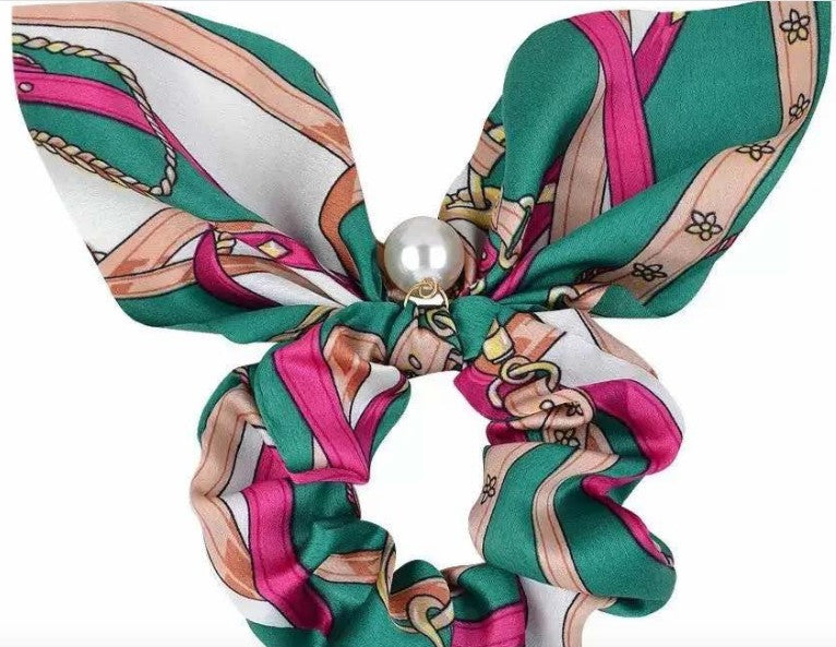 Lily Scrunchie