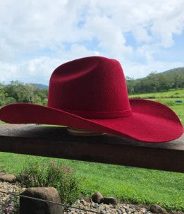 Desert Crown Felt Hat - Red