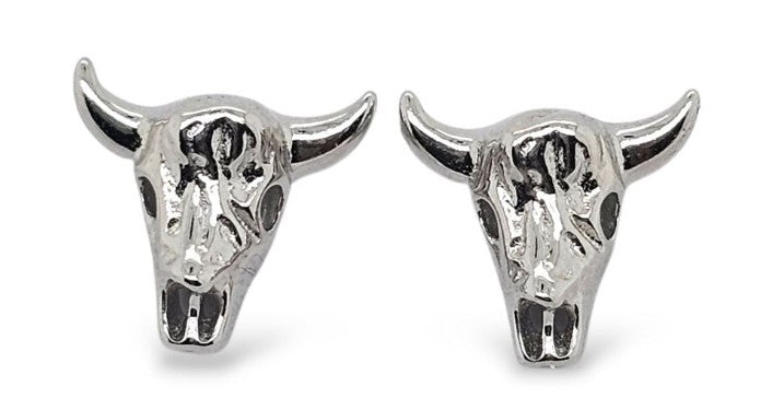 Studs S/S Steer Skulls