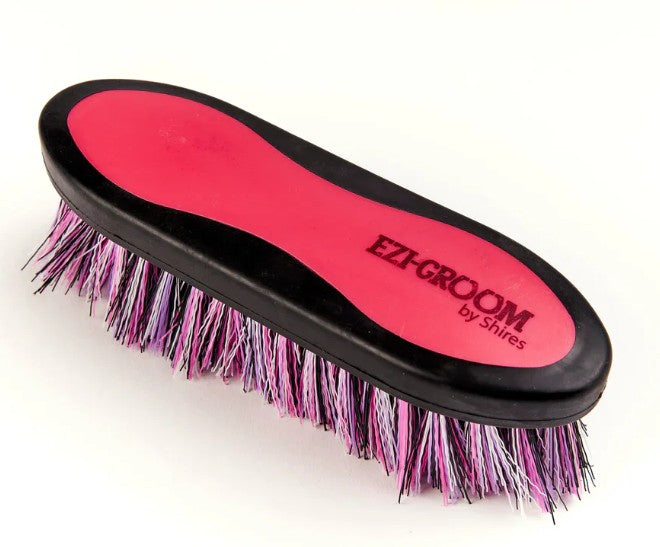 Shires Ezi-Groom Grip Dandy Brush