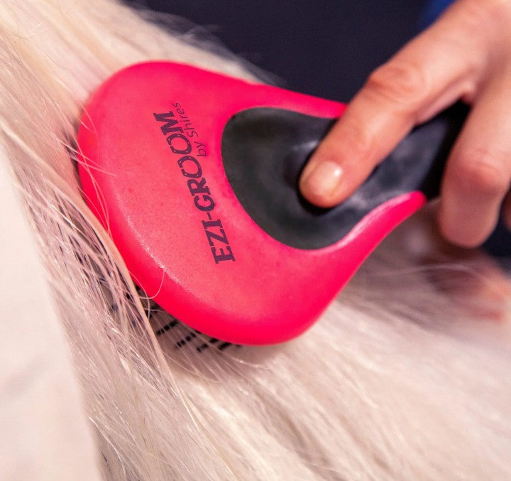 Shires Ezi-Groom Grip Mane & Tail Brush